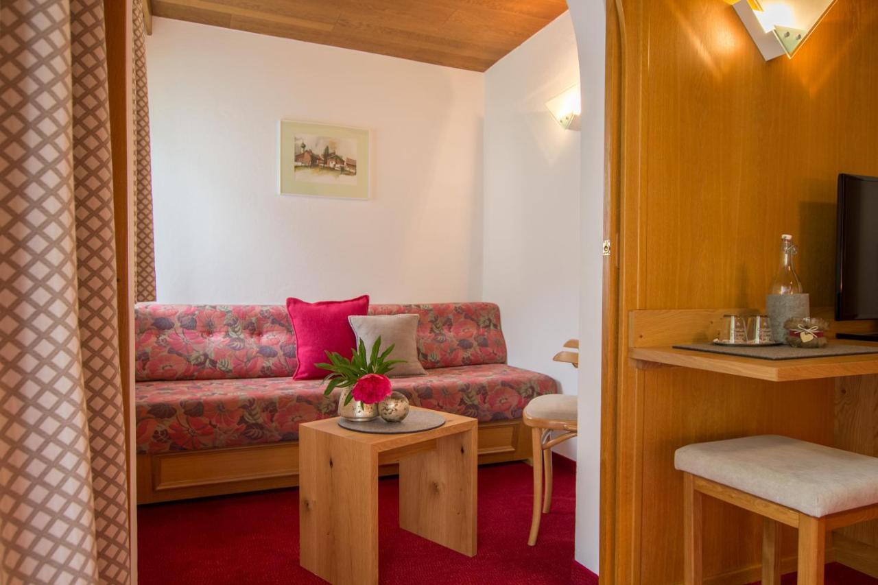 Pension Christophorus Hotel Garni Partenen Extérieur photo